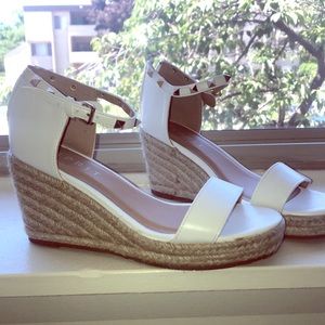 Hardly worn Esprit wedges with cute stud details